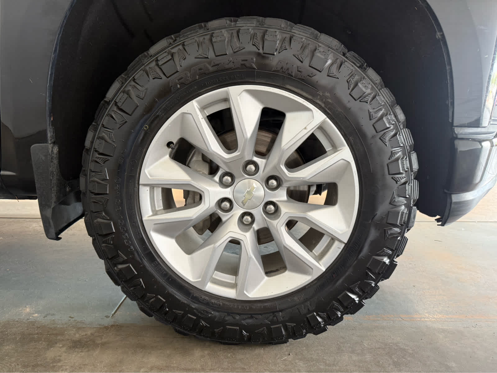 Thumbnail: 2019 Chevrolet Silverado 1500 - 11