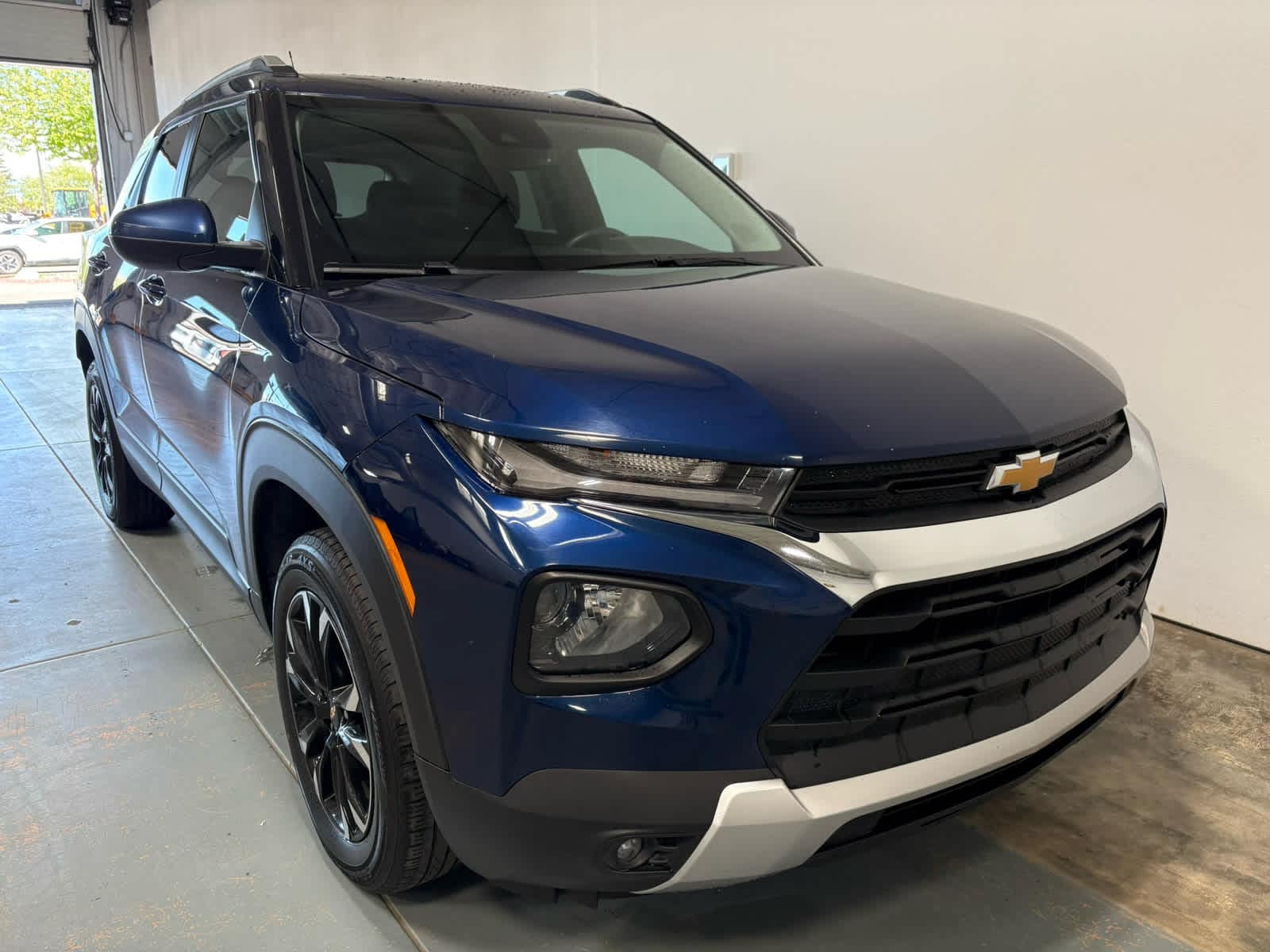 Thumbnail: 2023 Chevrolet TrailBlazer - 5