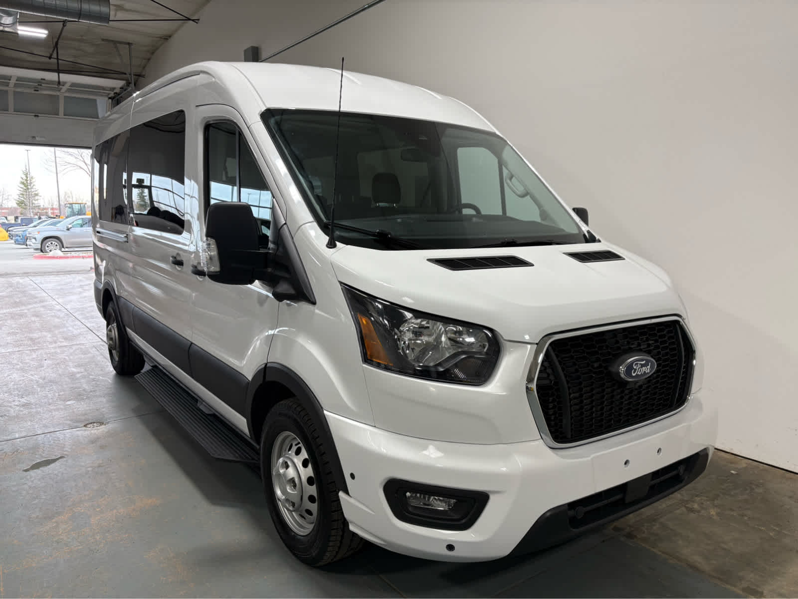 Thumbnail: 2024 Ford Econoline - 6