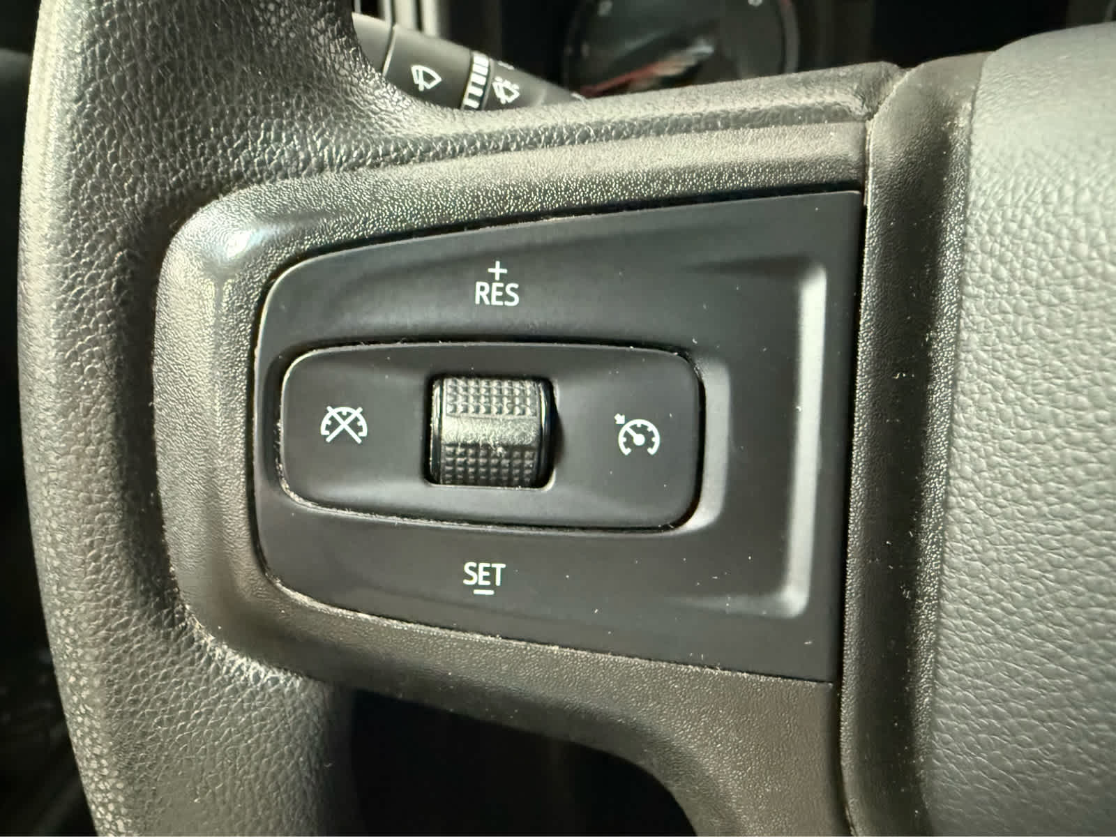 Thumbnail: 2019 Chevrolet Silverado 1500 - 19