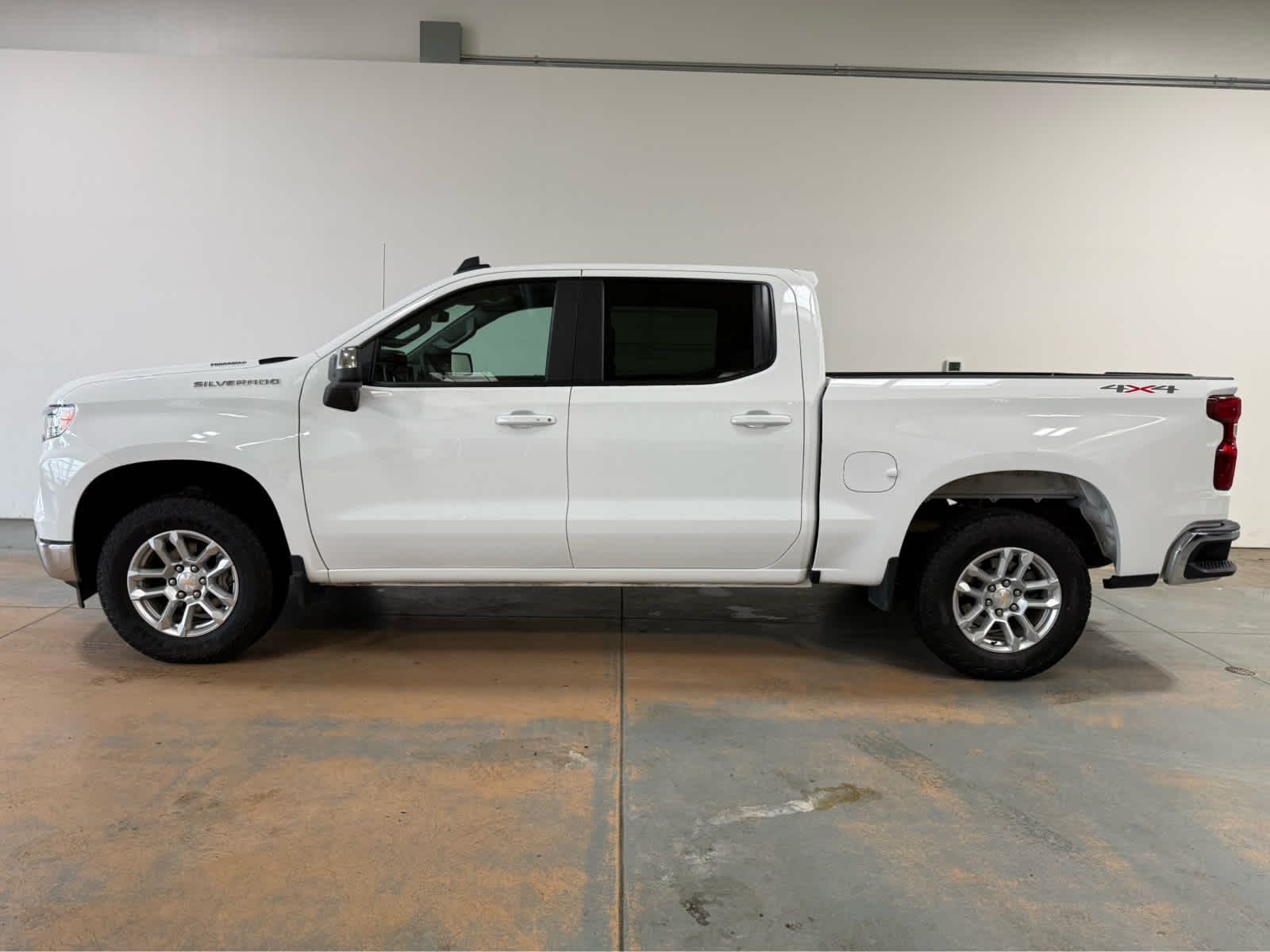 Thumbnail: 2025 Chevrolet Silverado 1500 - 2
