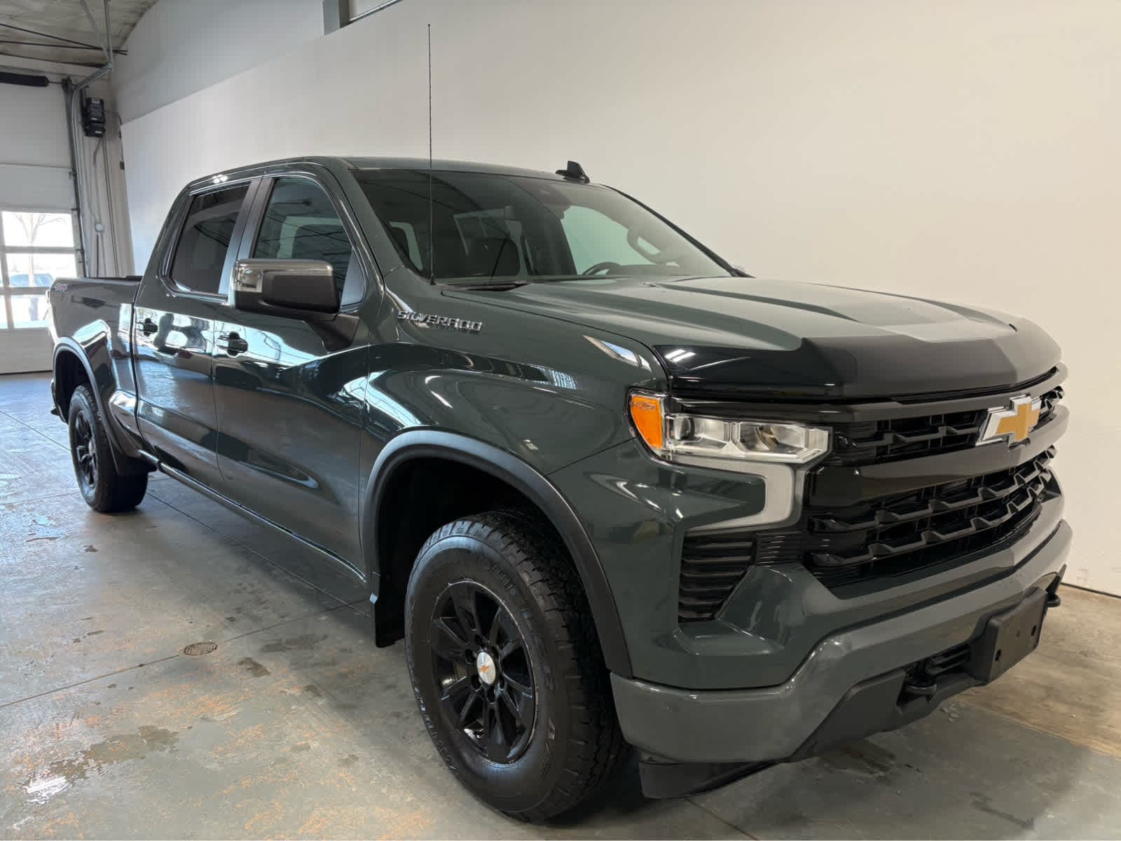 Thumbnail: 2025 Chevrolet Silverado 1500 - 5