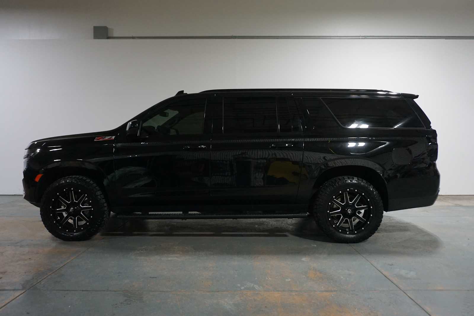 Thumbnail: 2021 Chevrolet Suburban - 2