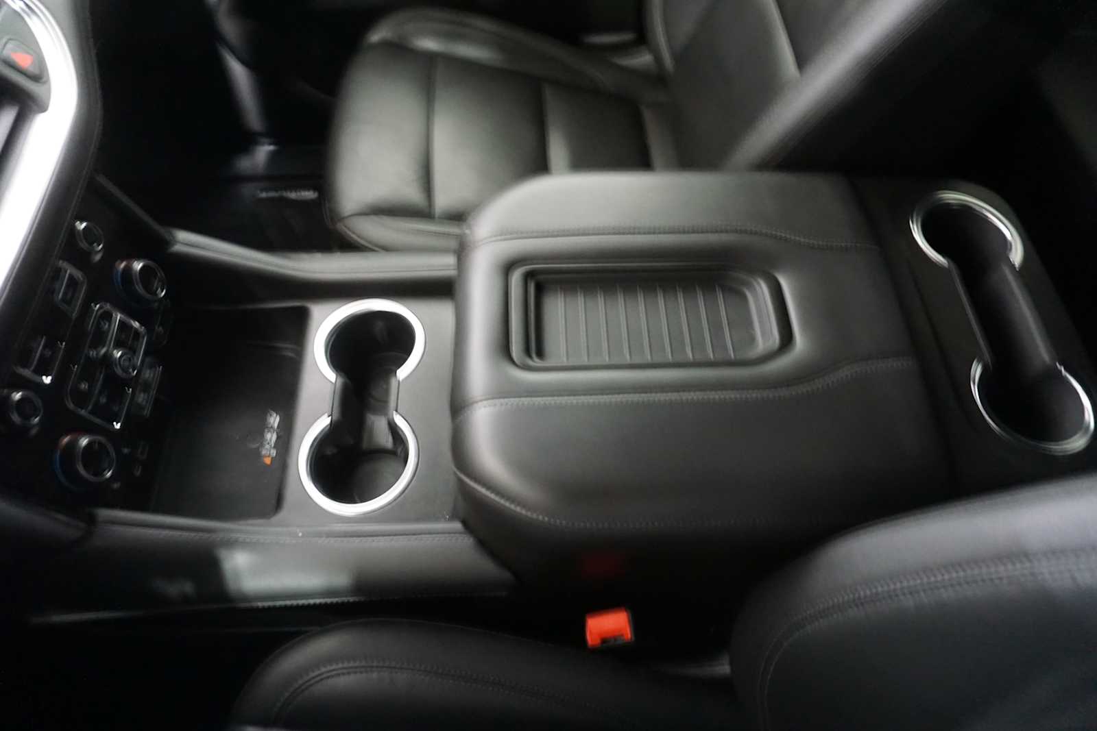 Thumbnail: 2021 Chevrolet Suburban - 23