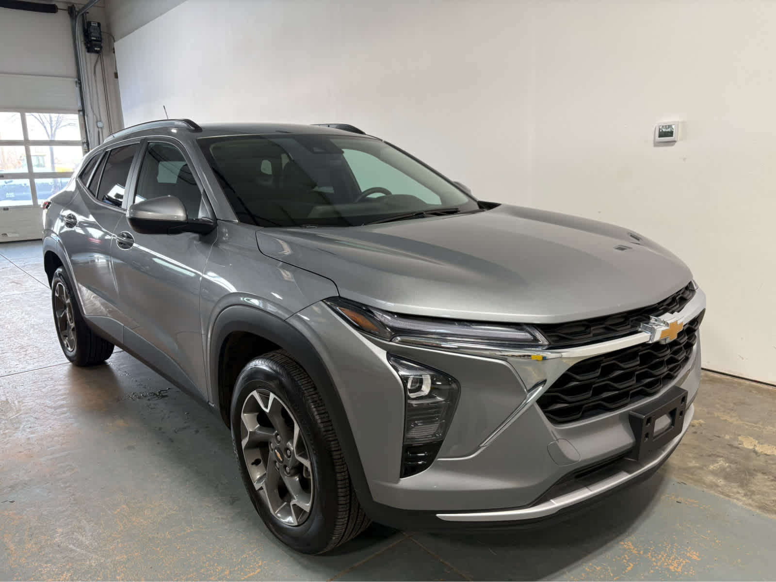 Thumbnail: 2025 Chevrolet Trax - 5