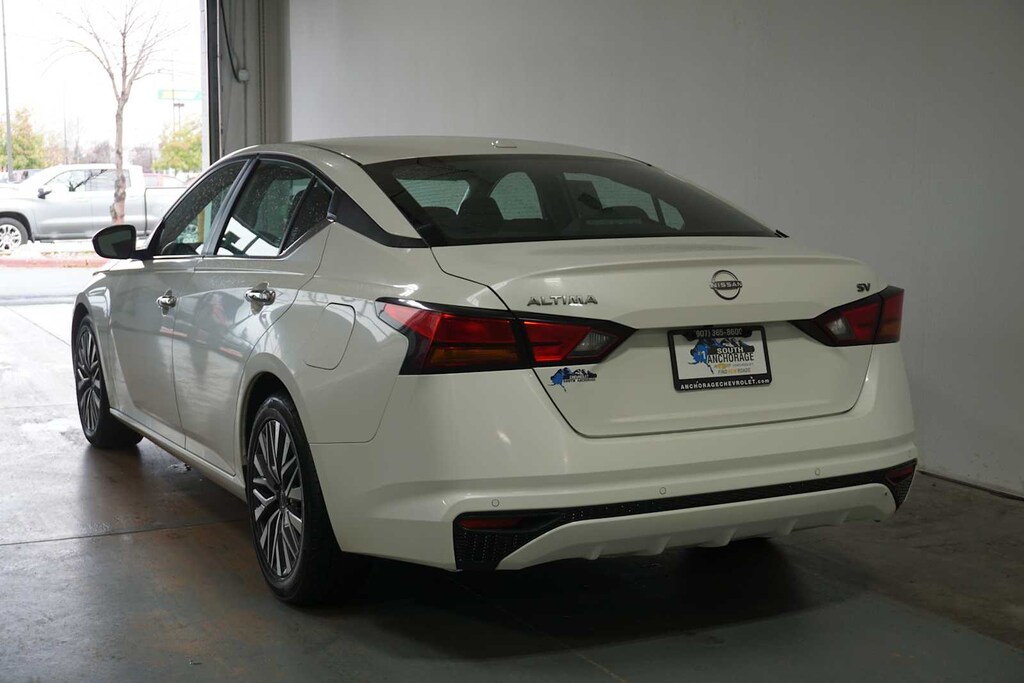 Used 2023 Nissan Altima 2.5 SV Sedan