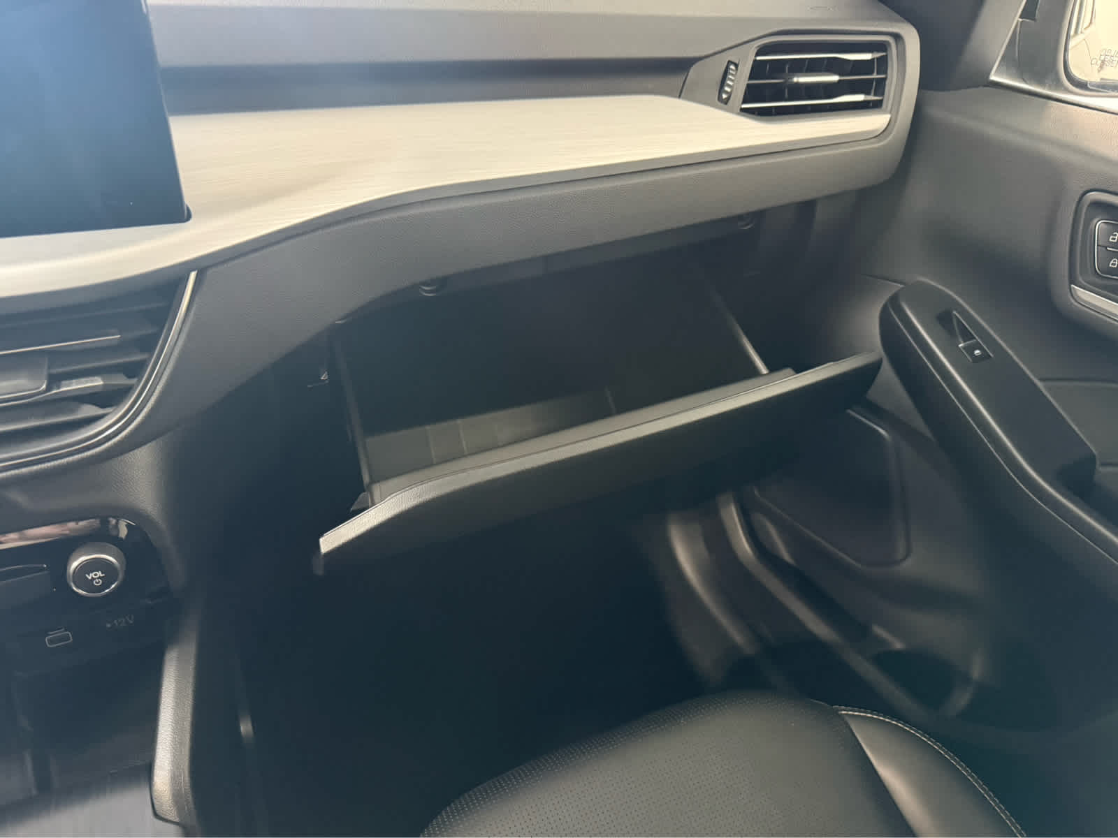 Thumbnail: 2025 Ford Escape - 20