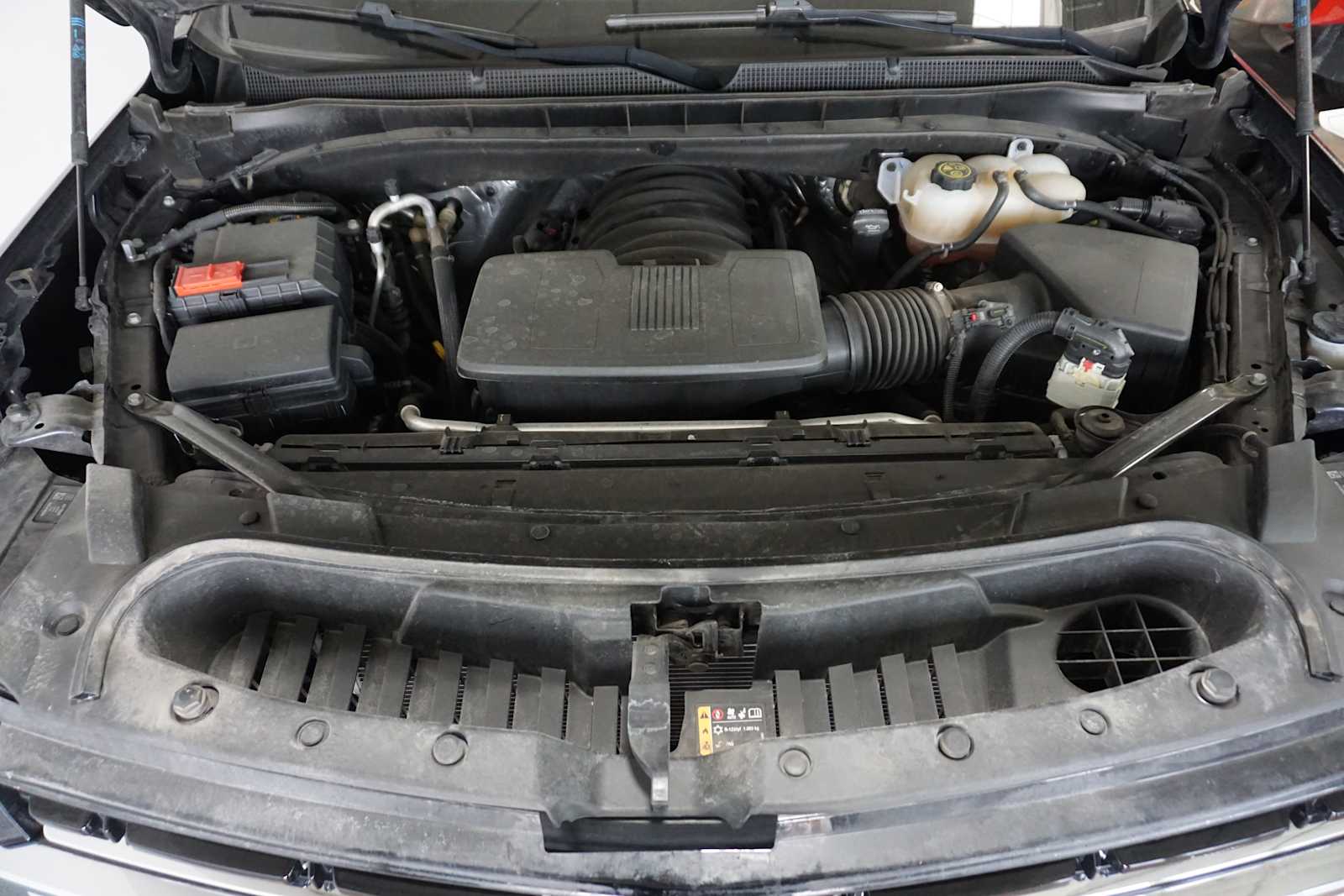 Thumbnail: 2023 Chevrolet Tahoe - 12