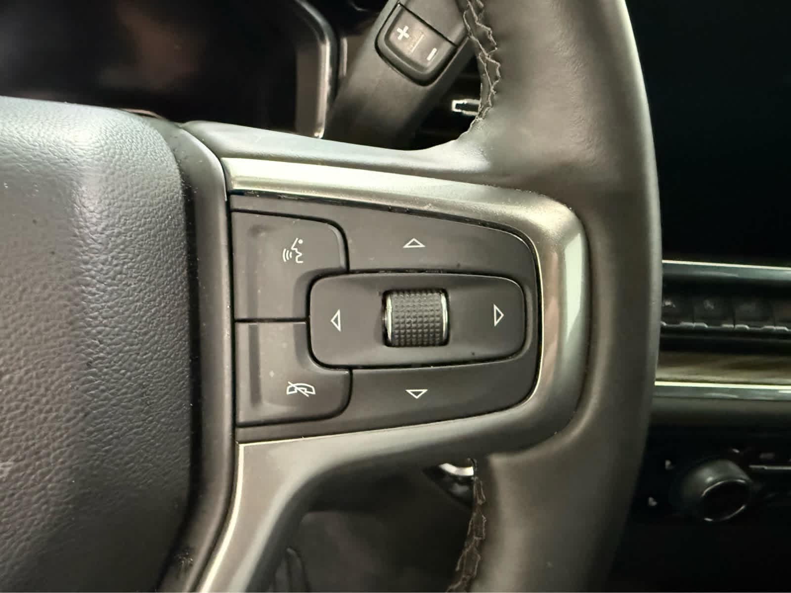 Thumbnail: 2025 Chevrolet Silverado 1500 - 18
