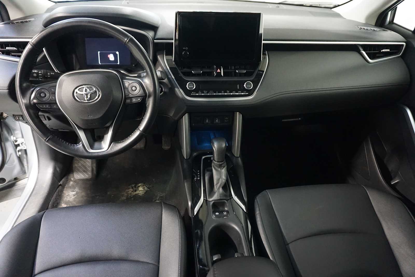 Thumbnail: 2023 Toyota Corolla Cross - 18