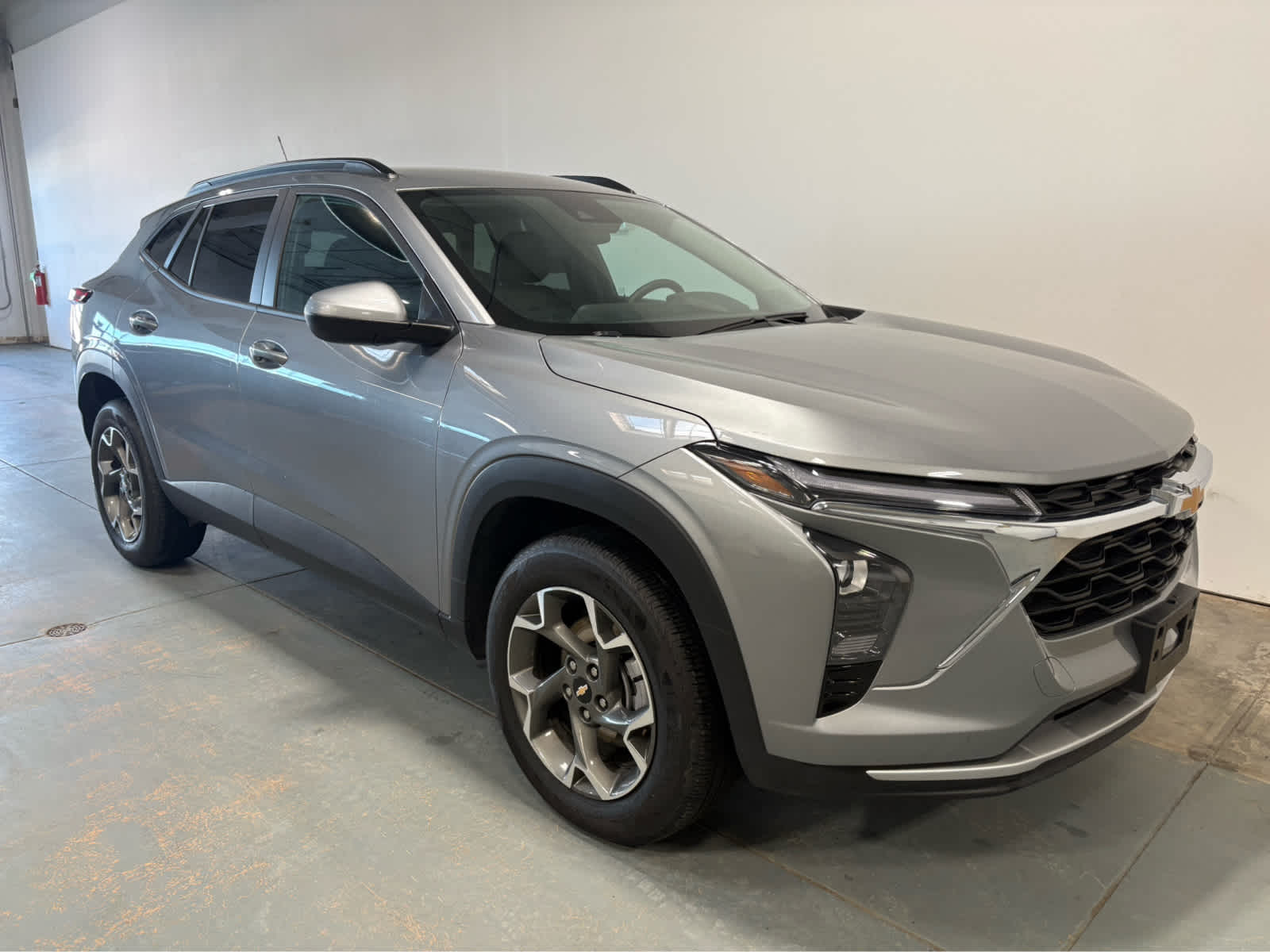 Thumbnail: 2025 Chevrolet Trax - 5