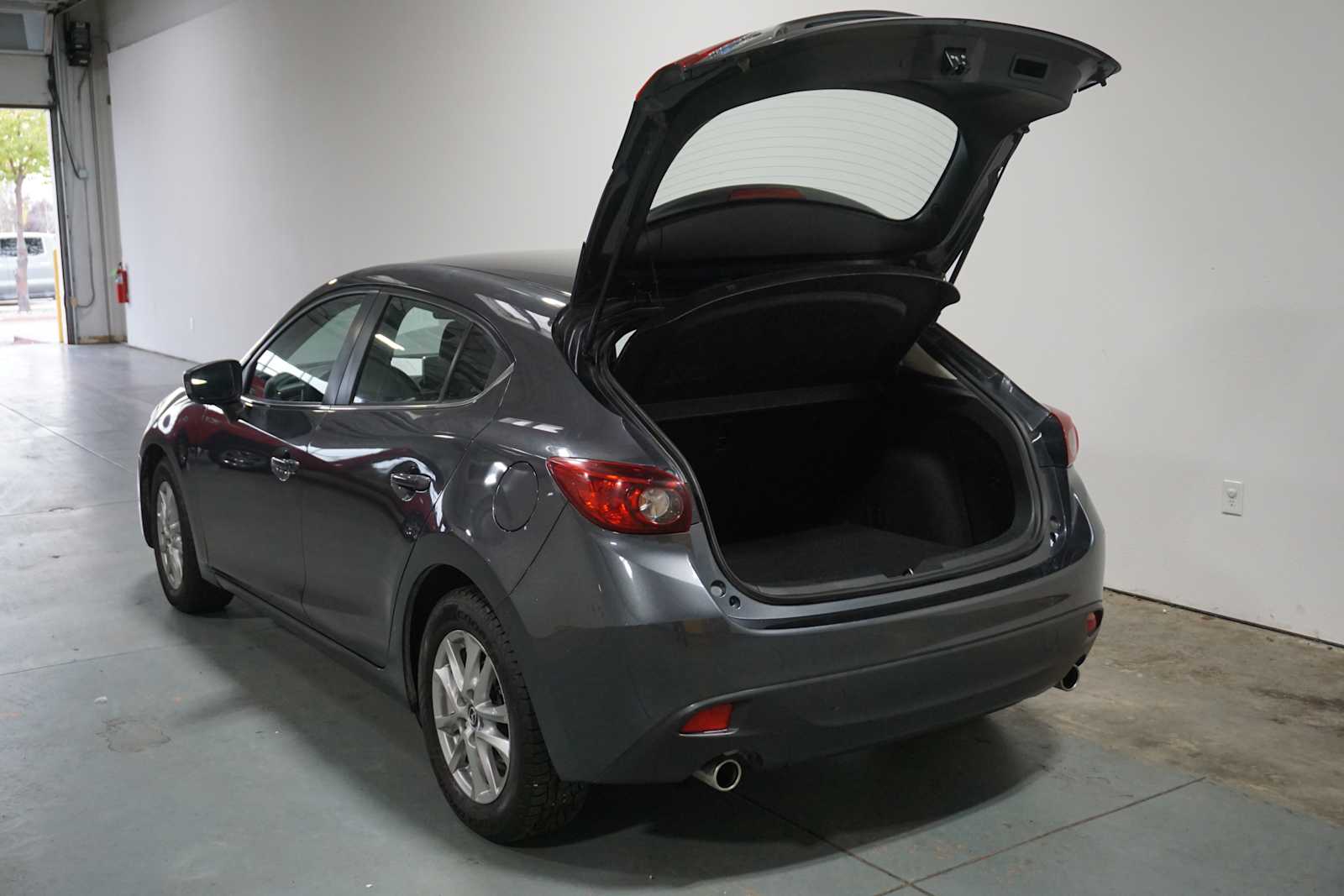 Thumbnail: 2015 Mazda Mazda3 - 4