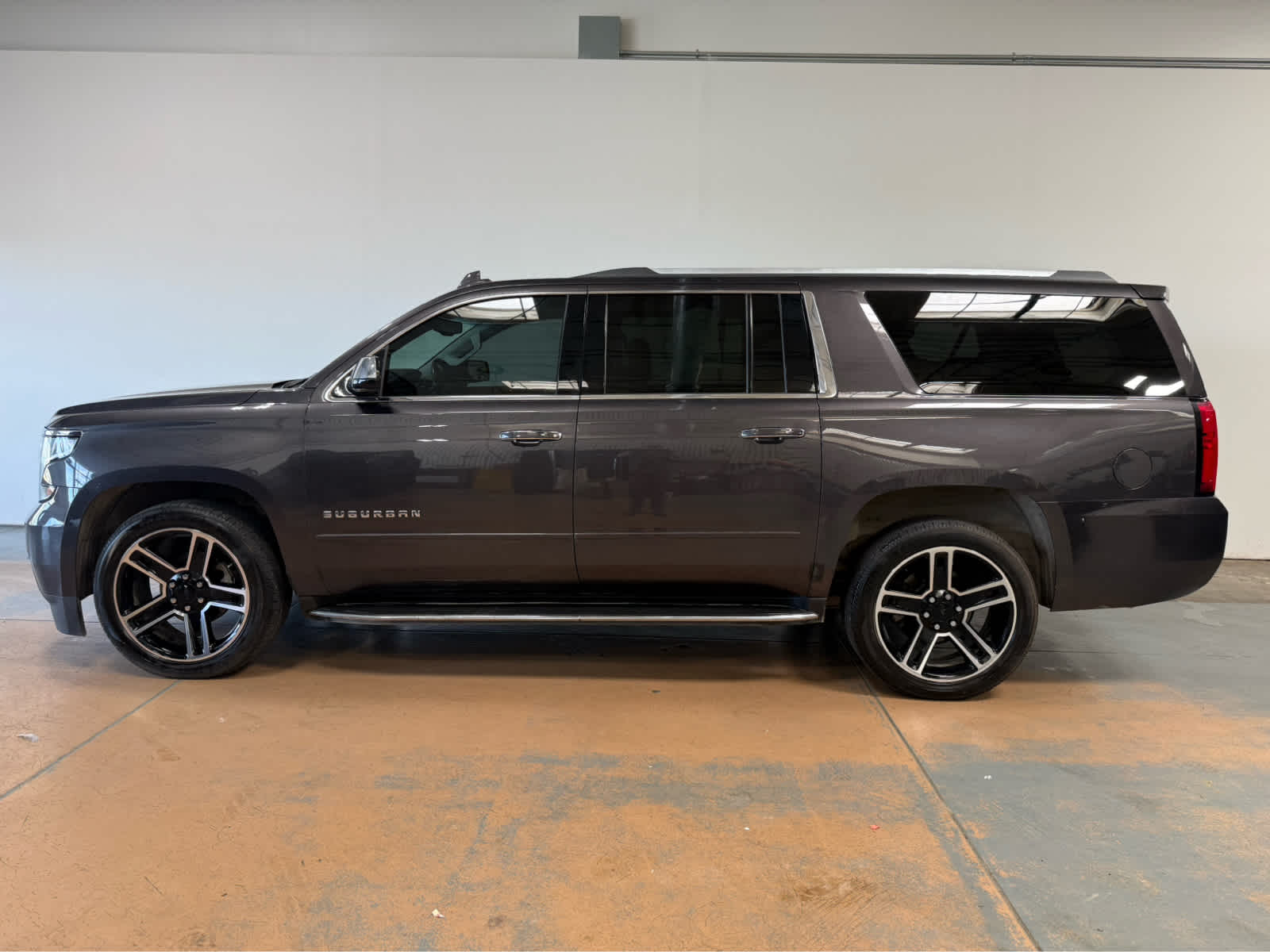 Thumbnail: 2017 Chevrolet Suburban - 2