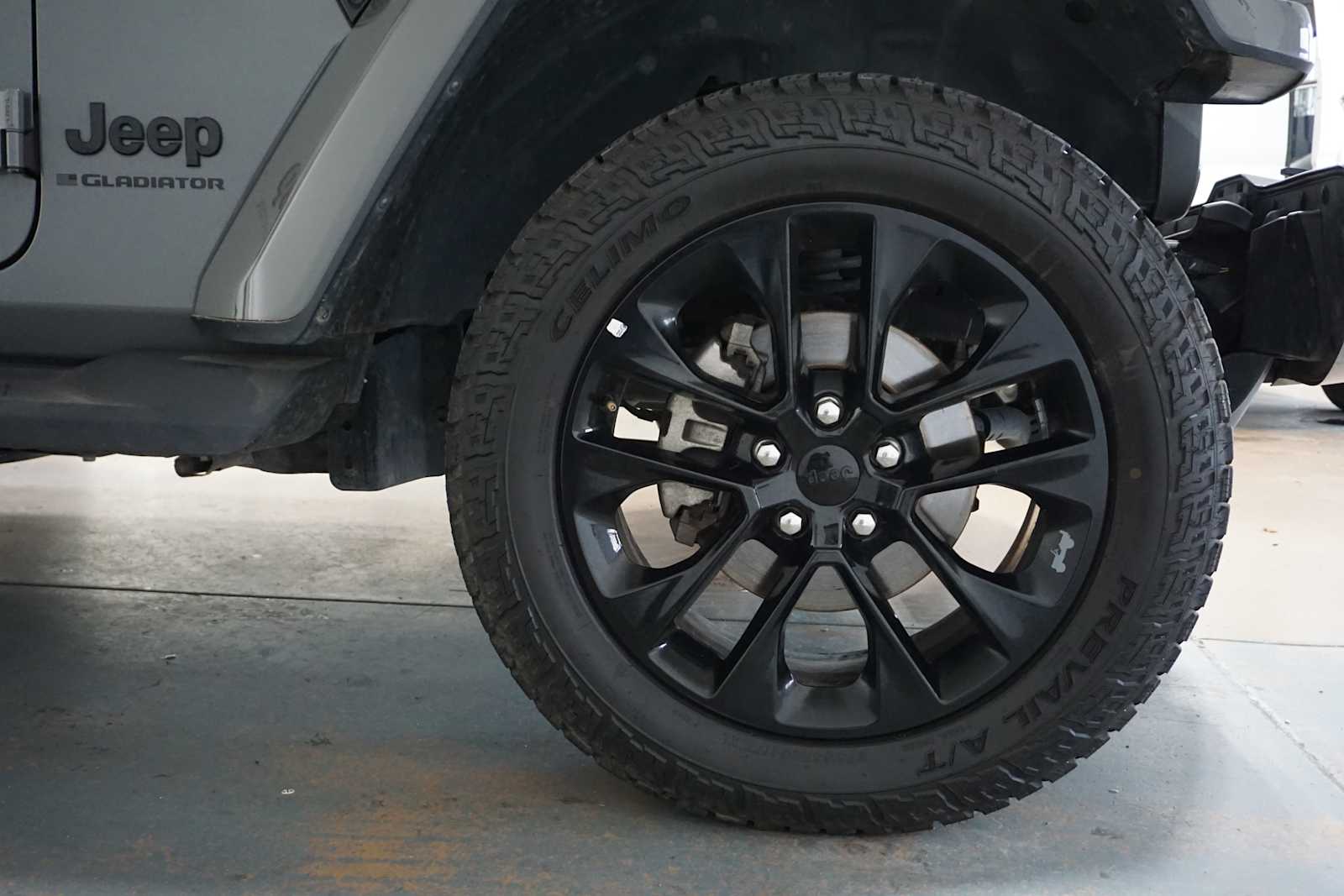 Thumbnail: 2023 Jeep Gladiator - 10