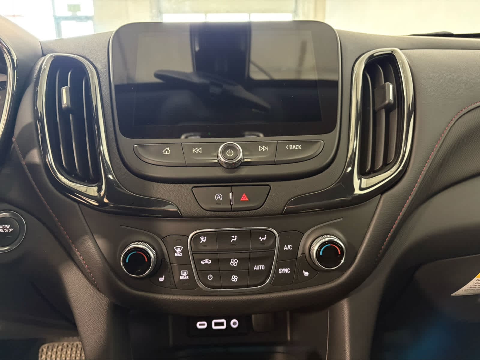 Thumbnail: 2023 Chevrolet Equinox - 22