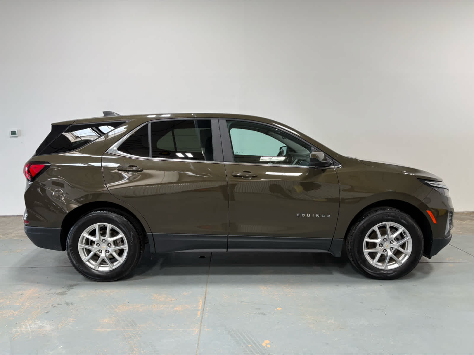 Thumbnail: 2023 Chevrolet Equinox - 6