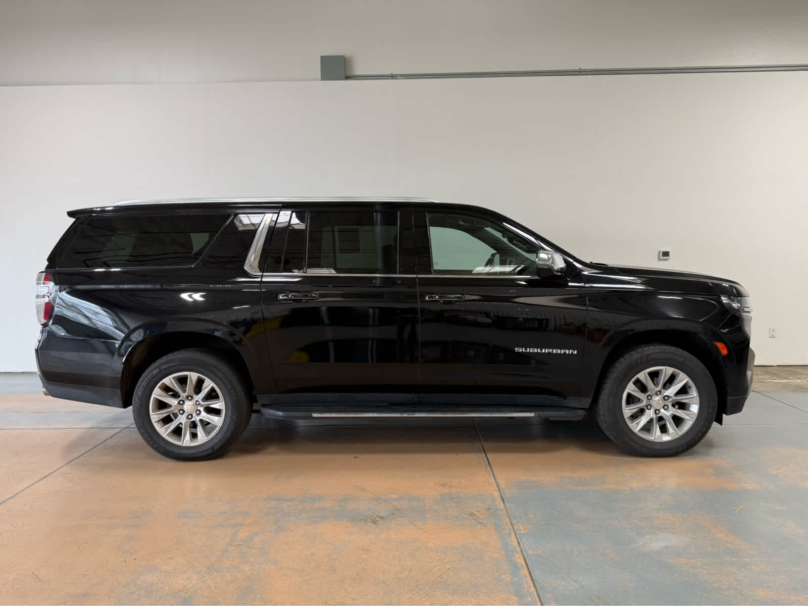 Thumbnail: 2024 Chevrolet Suburban - 6
