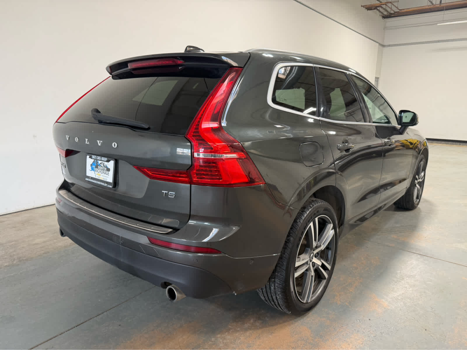 Thumbnail: 2019 Volvo XC60 - 7