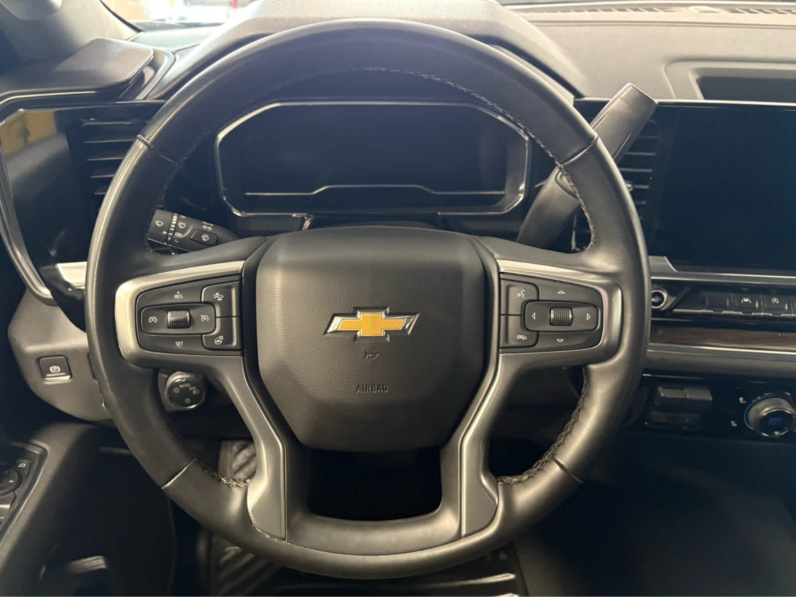 Thumbnail: 2025 Chevrolet Silverado 1500 - 19