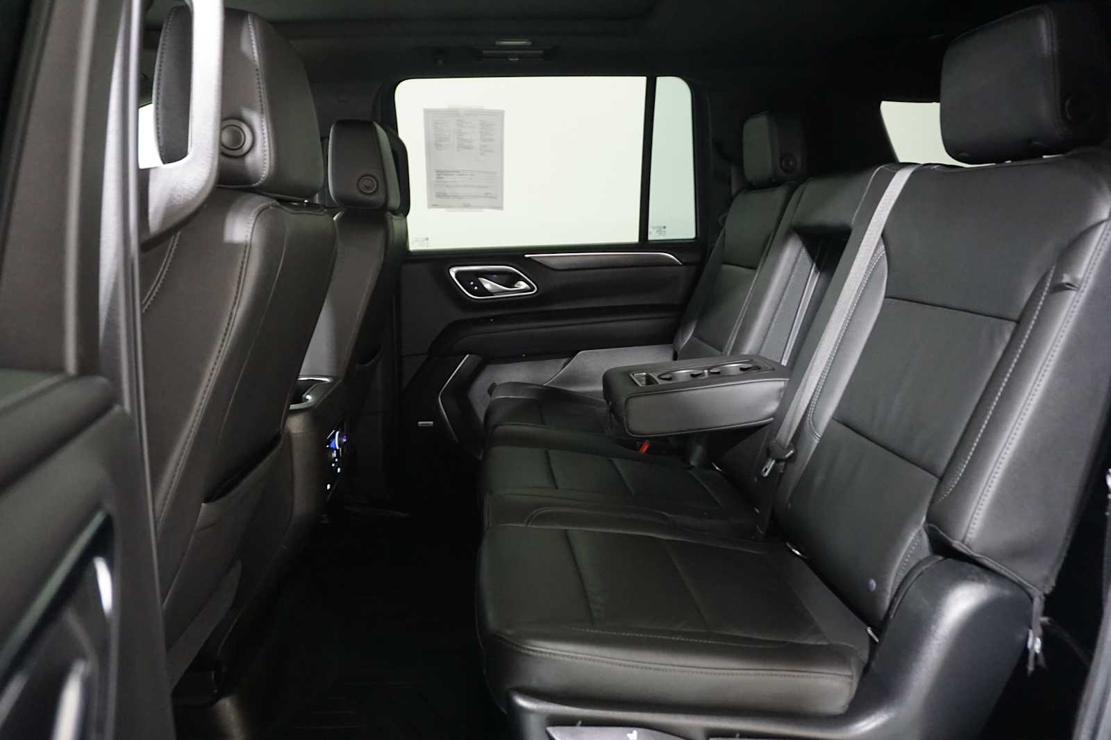 Thumbnail: 2021 Chevrolet Suburban - 17