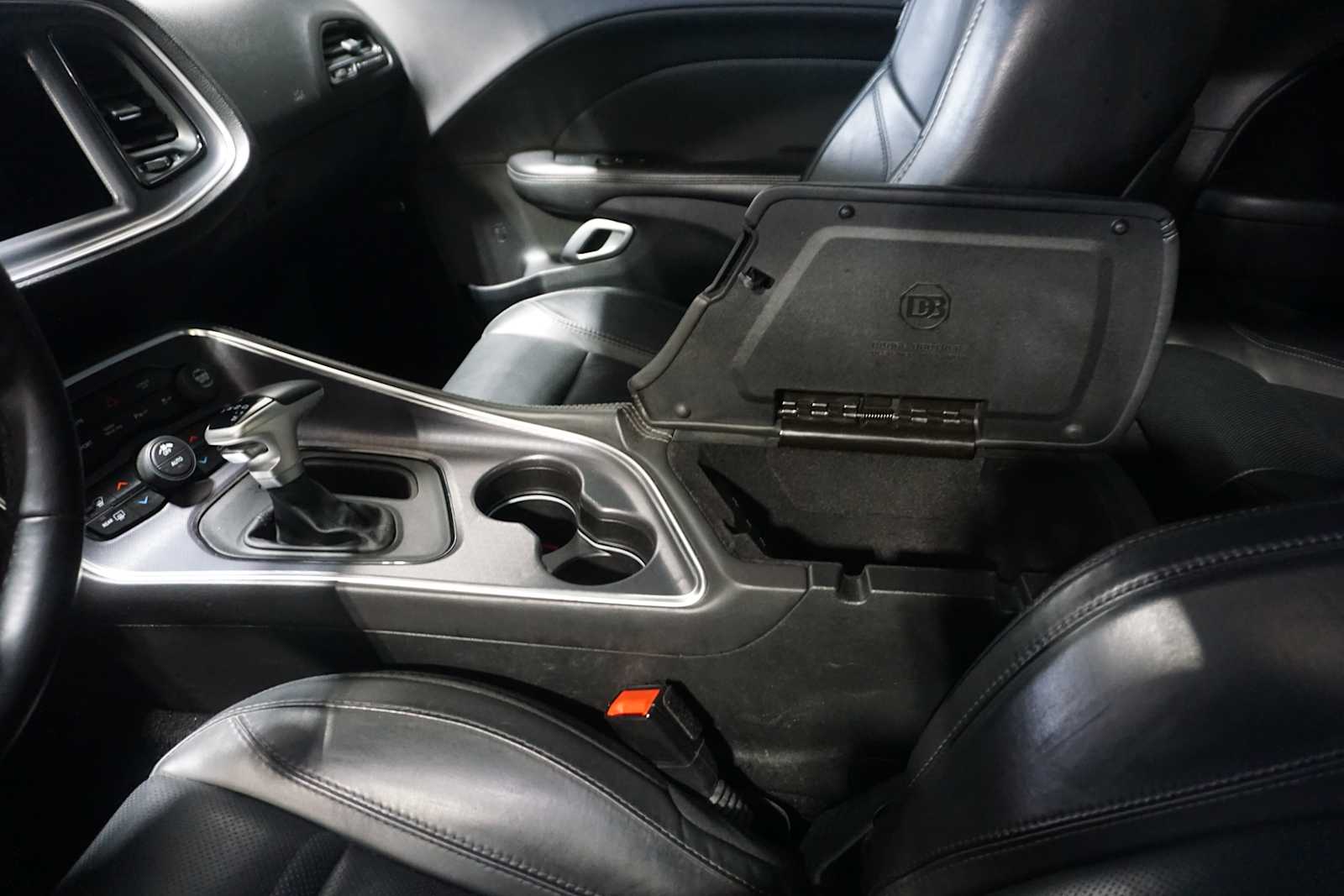 Thumbnail: 2017 Dodge Challenger - 21