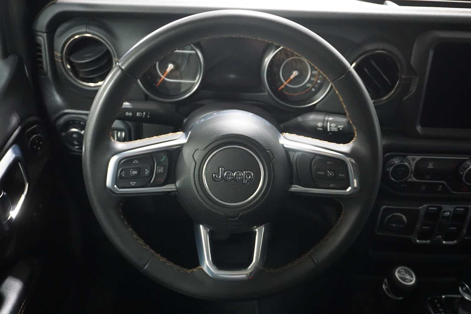 Thumbnail: 2023 Jeep Gladiator - 18