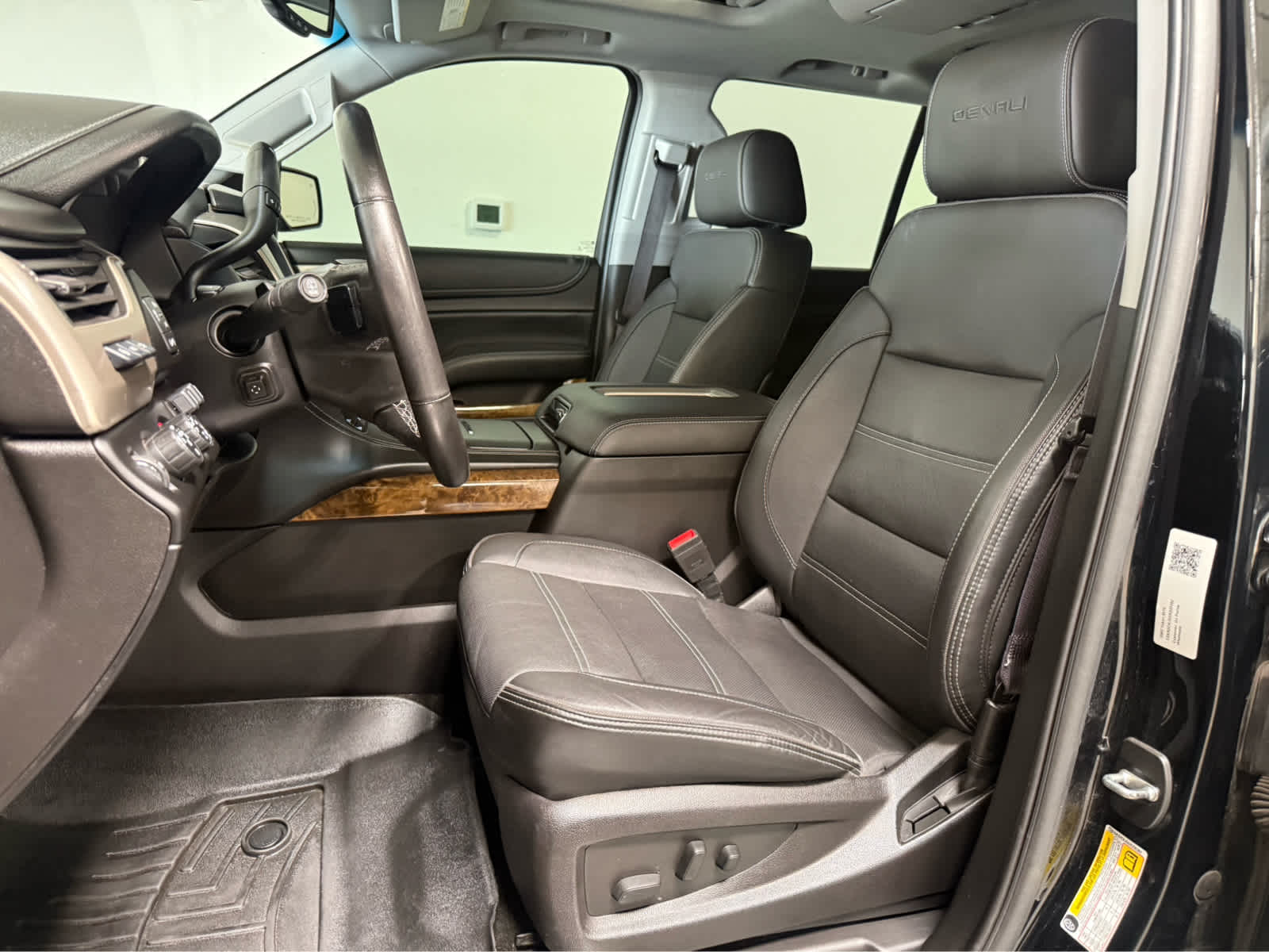 Thumbnail: 2016 GMC Yukon - 14