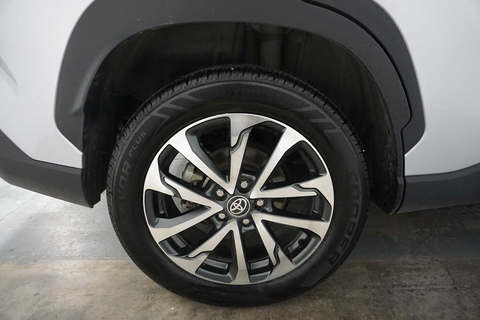 Thumbnail: 2023 Toyota Corolla Cross - 11