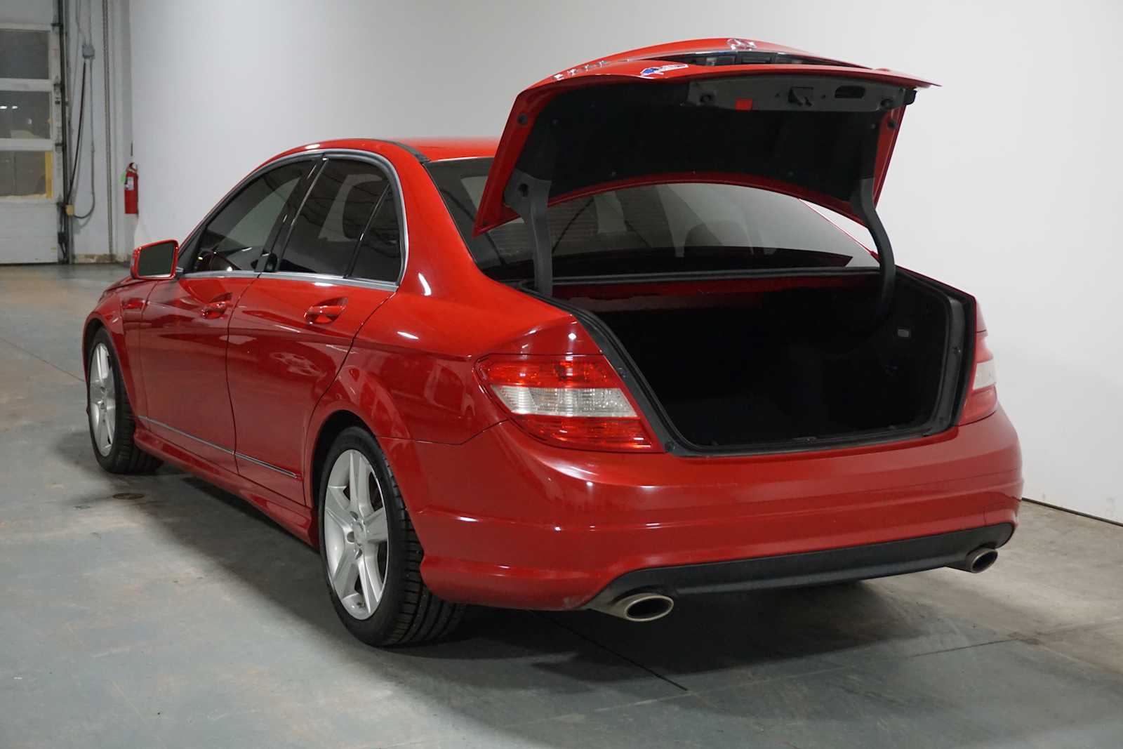 Thumbnail: 2010 Mercedes-Benz C-Class - 4