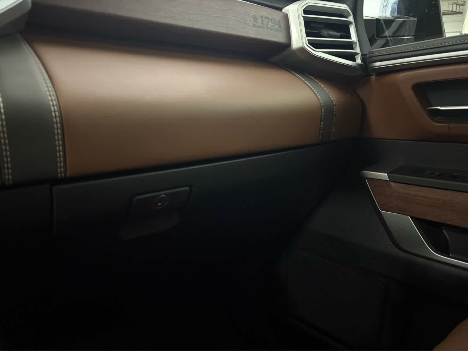 Thumbnail: 2023 Toyota Tundra - 30