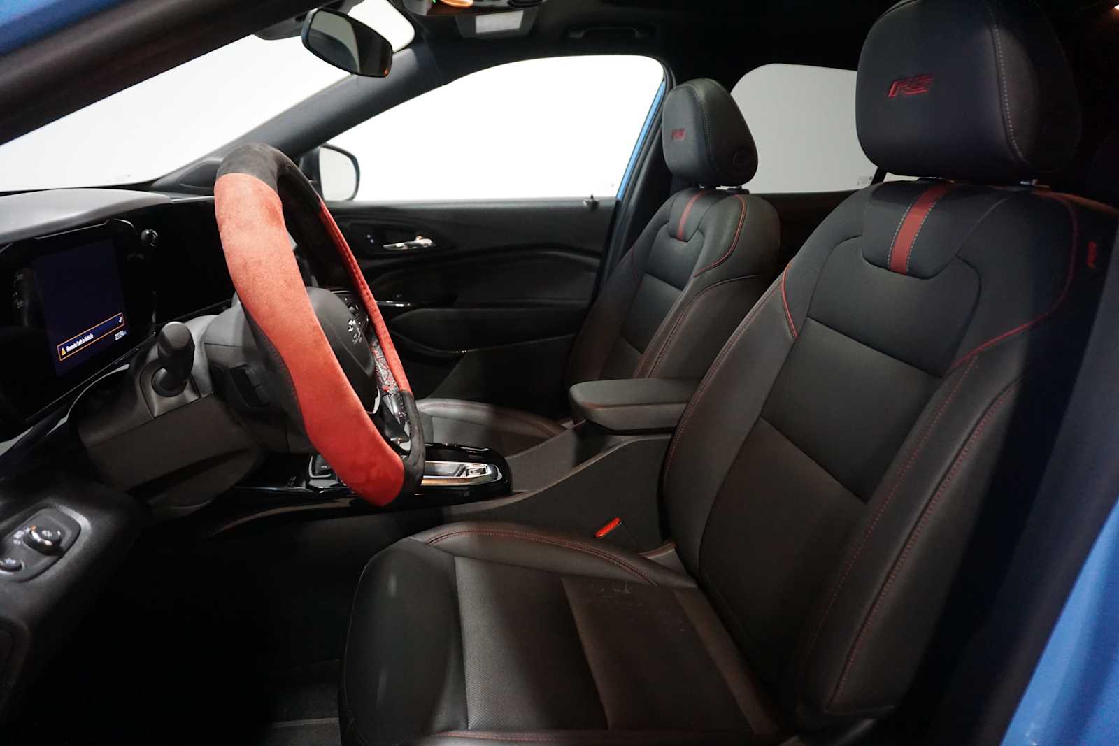 Thumbnail: 2024 Chevrolet Trax - 14