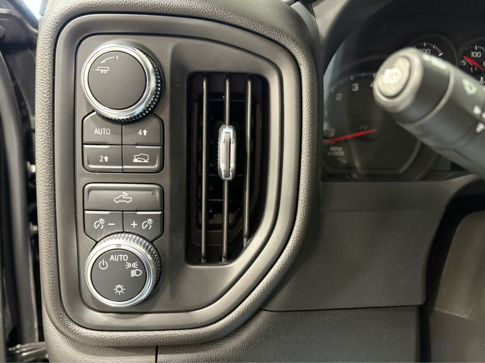 Thumbnail: 2024 GMC Sierra 1500 - 20