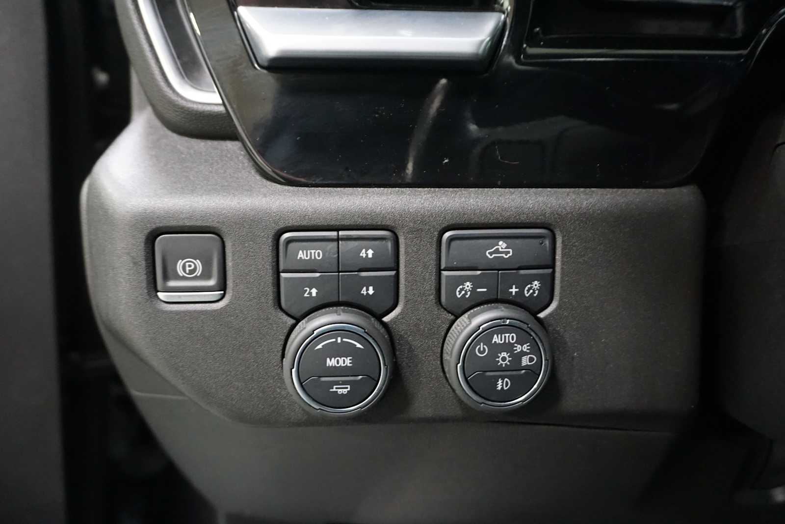 2022 Chevrolet Silverado 1500 RST 26