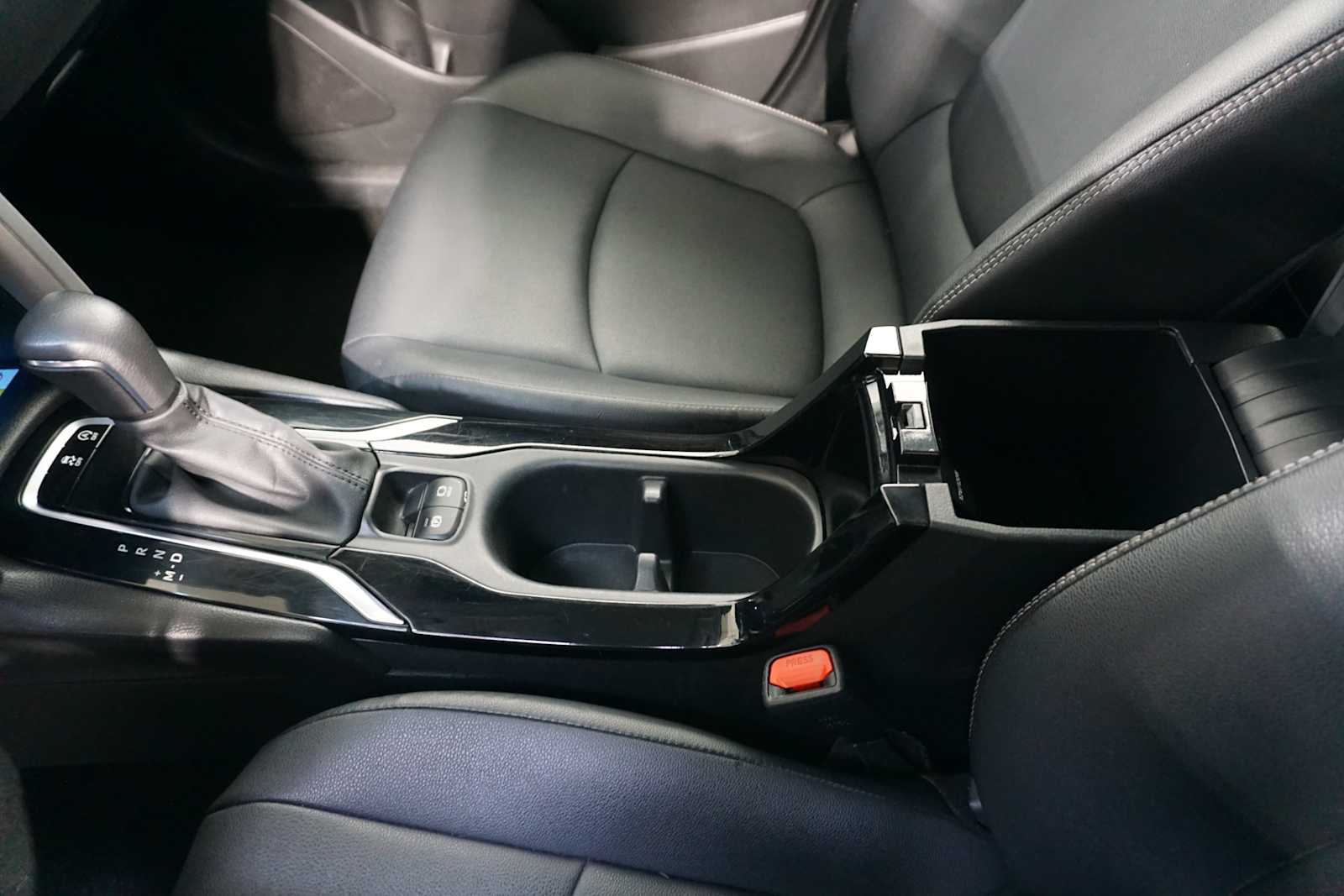 Thumbnail: 2023 Toyota Corolla Cross - 23