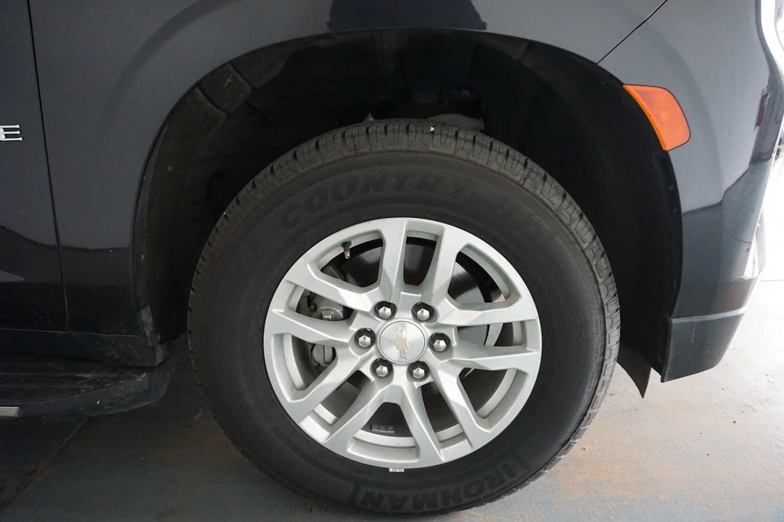 Thumbnail: 2023 Chevrolet Tahoe - 11