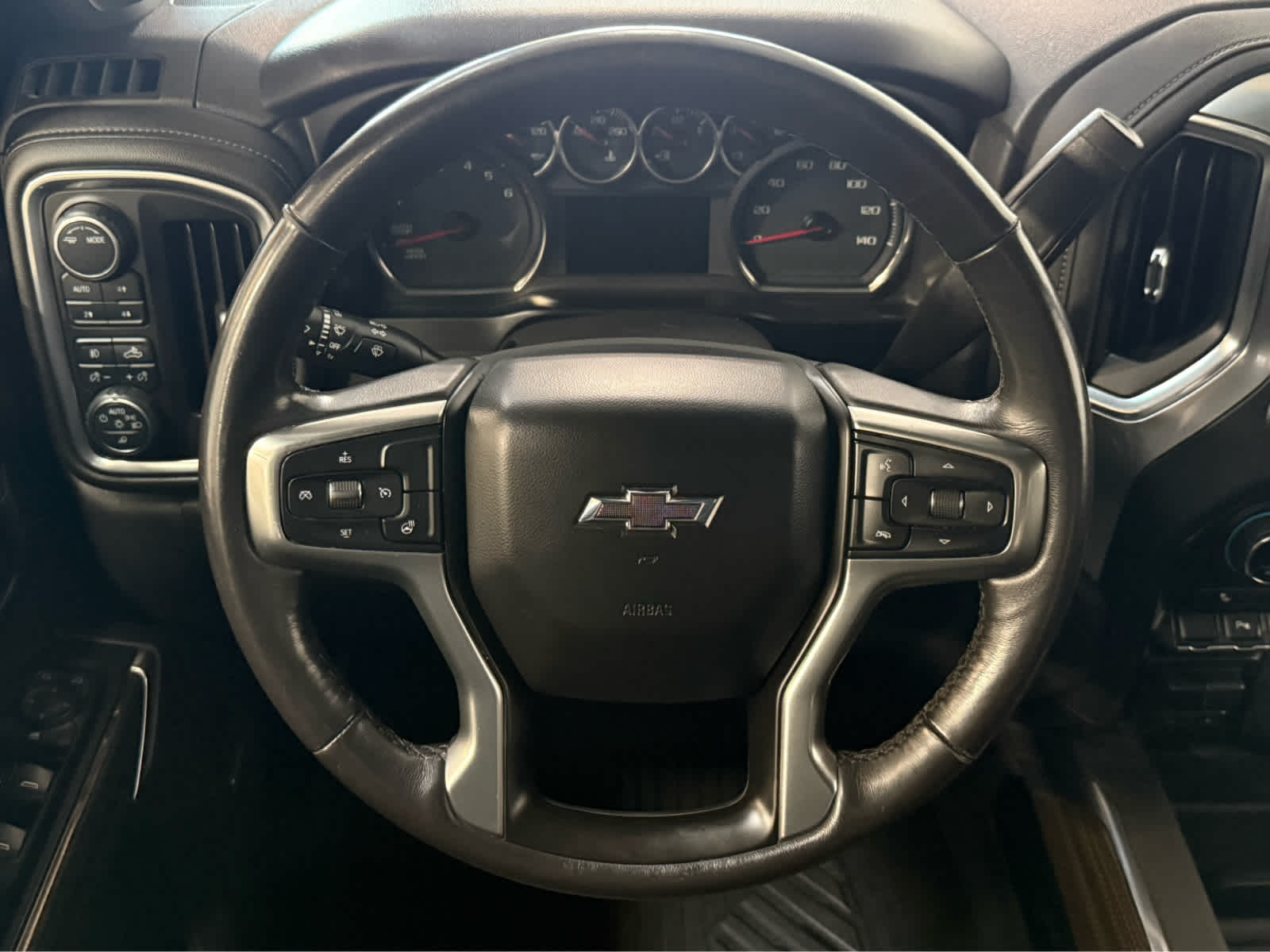 Thumbnail: 2020 Chevrolet Silverado 1500 - 18