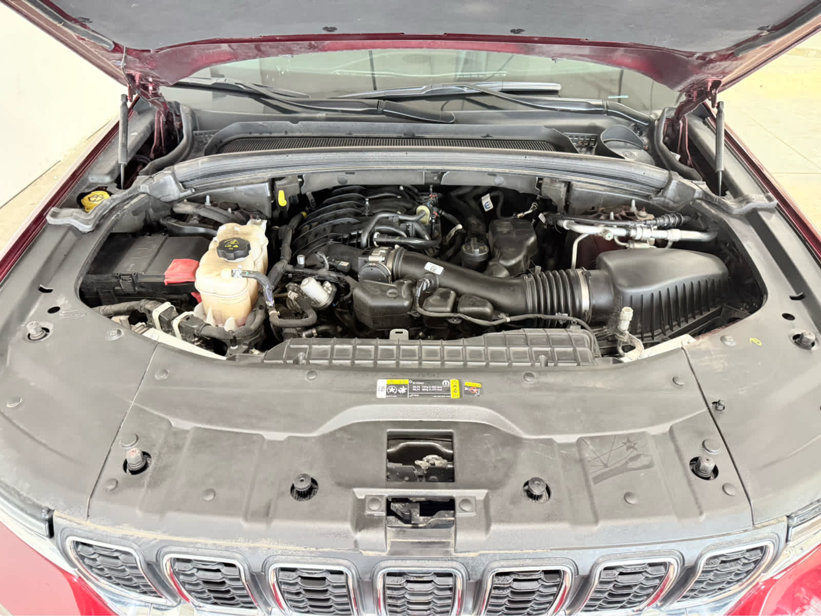 Thumbnail: 2024 Jeep Grand Cherokee - 12