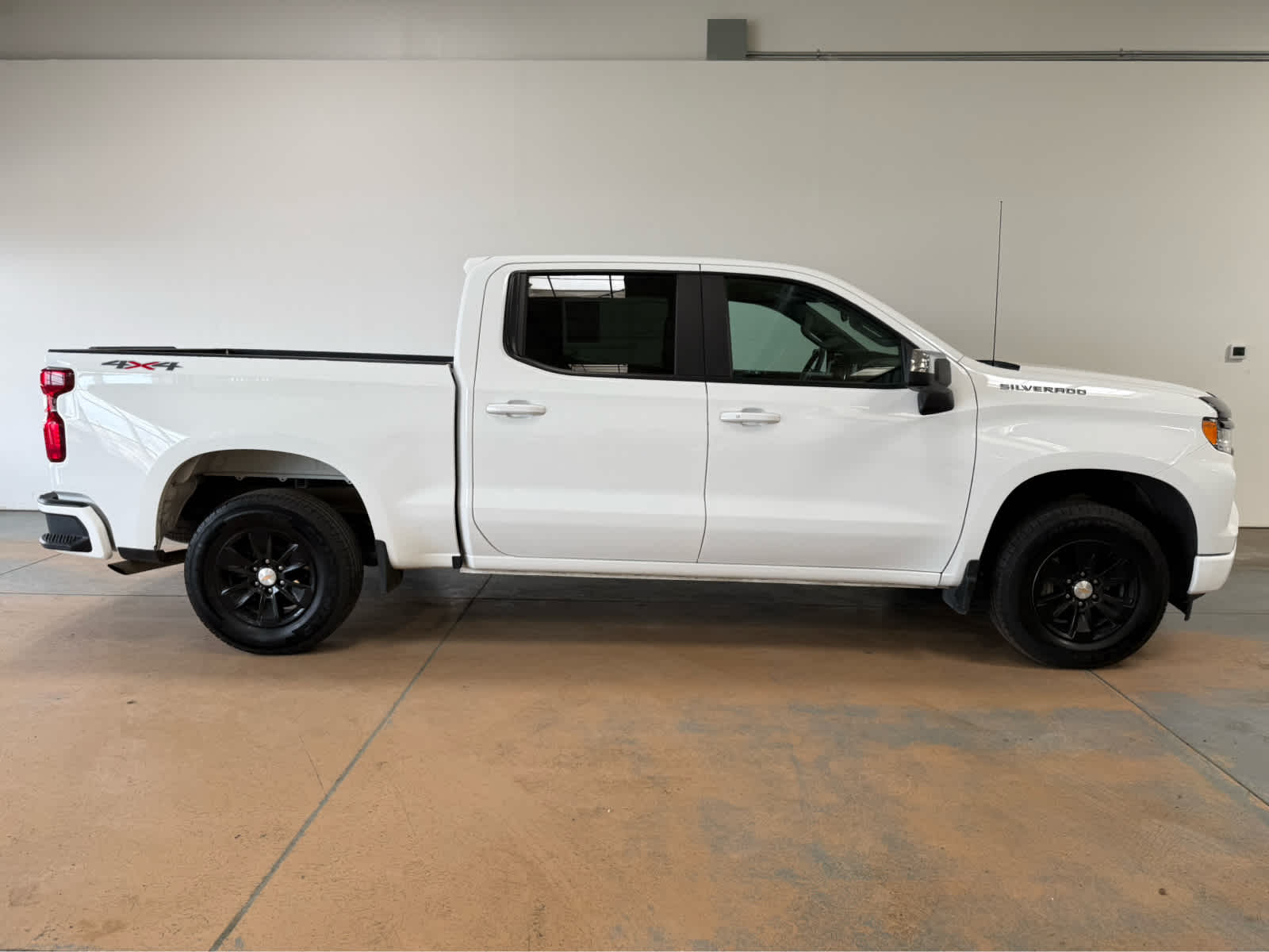 Thumbnail: 2025 Chevrolet Silverado 1500 - 5