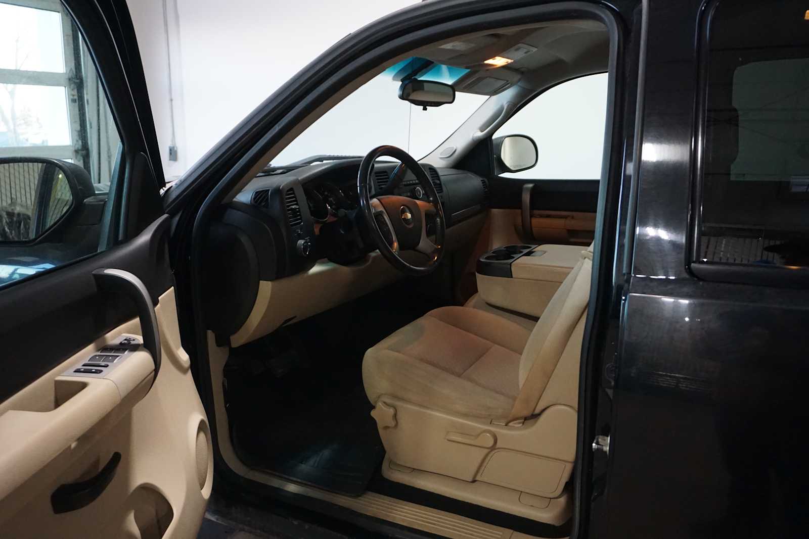 Thumbnail: 2009 Chevrolet Silverado 1500 - 8