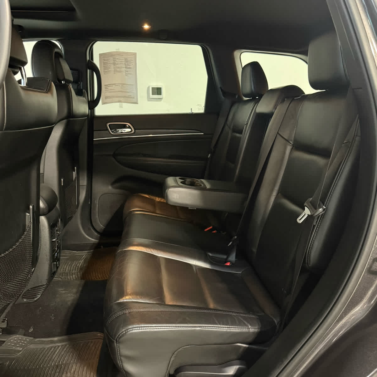 Thumbnail: 2020 Jeep Grand Cherokee - 15