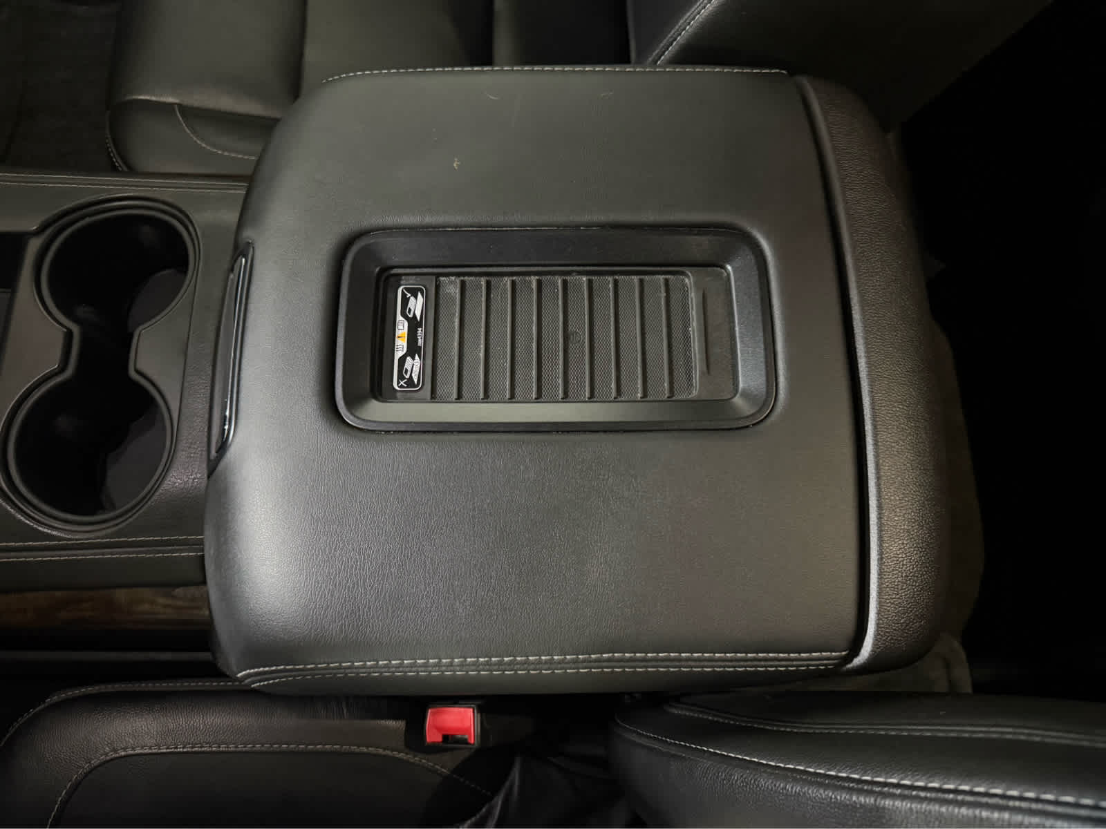 Thumbnail: 2016 Chevrolet Tahoe - 24