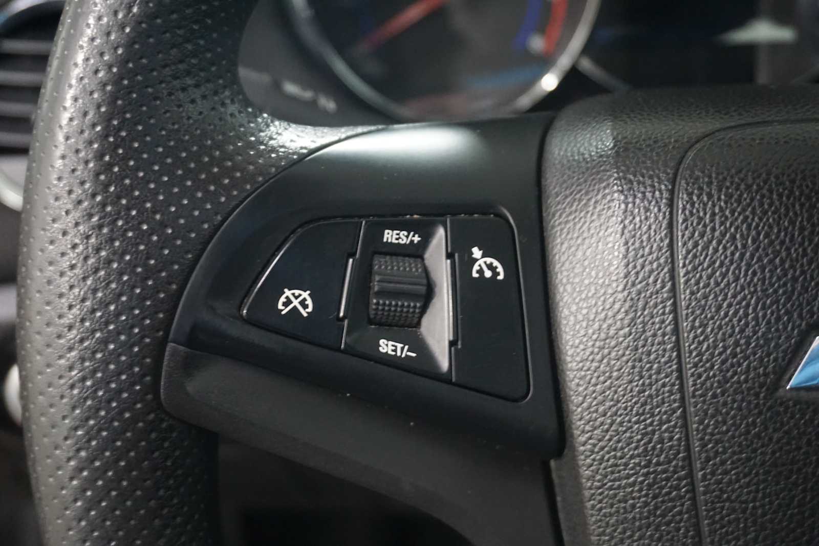 Thumbnail: 2016 Chevrolet Cruze - 26