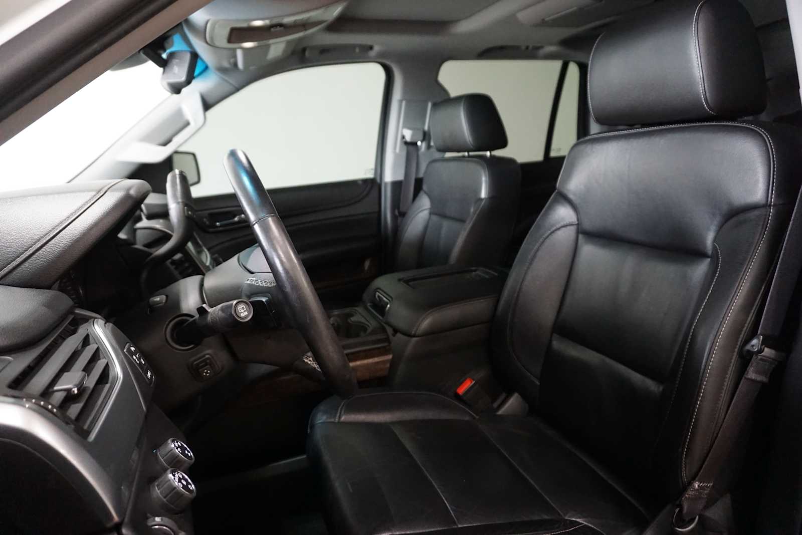 Thumbnail: 2015 Chevrolet Tahoe - 14