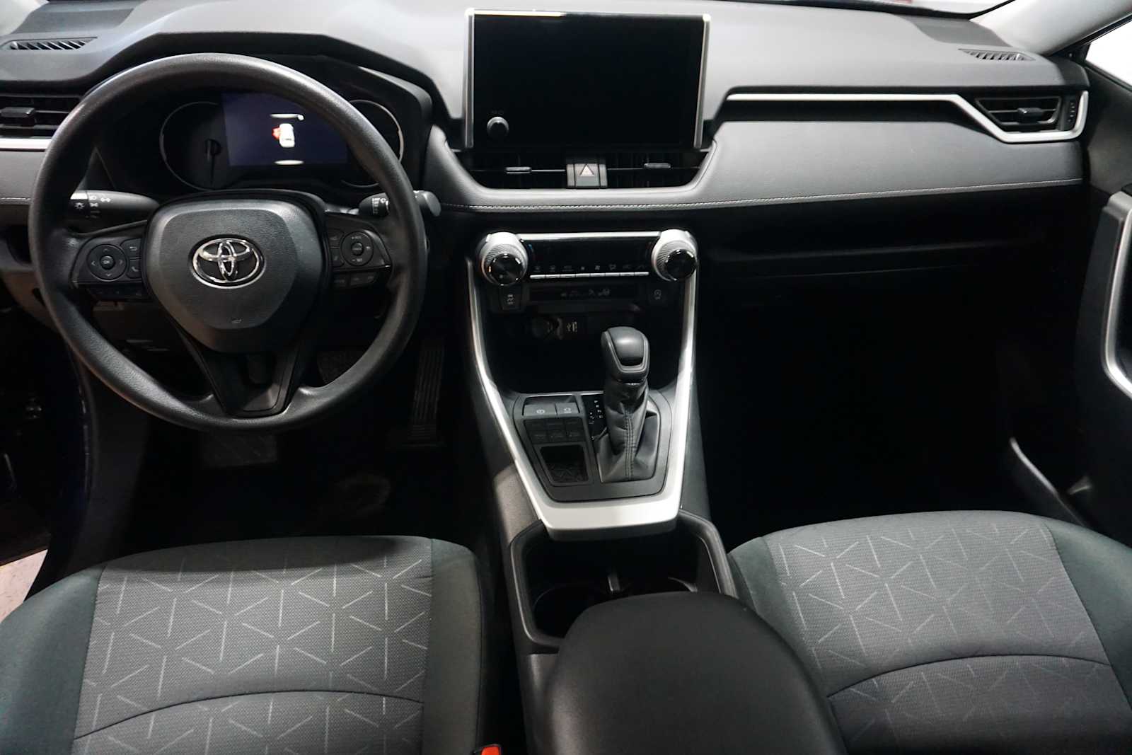 Thumbnail: 2024 Toyota RAV4 - 17