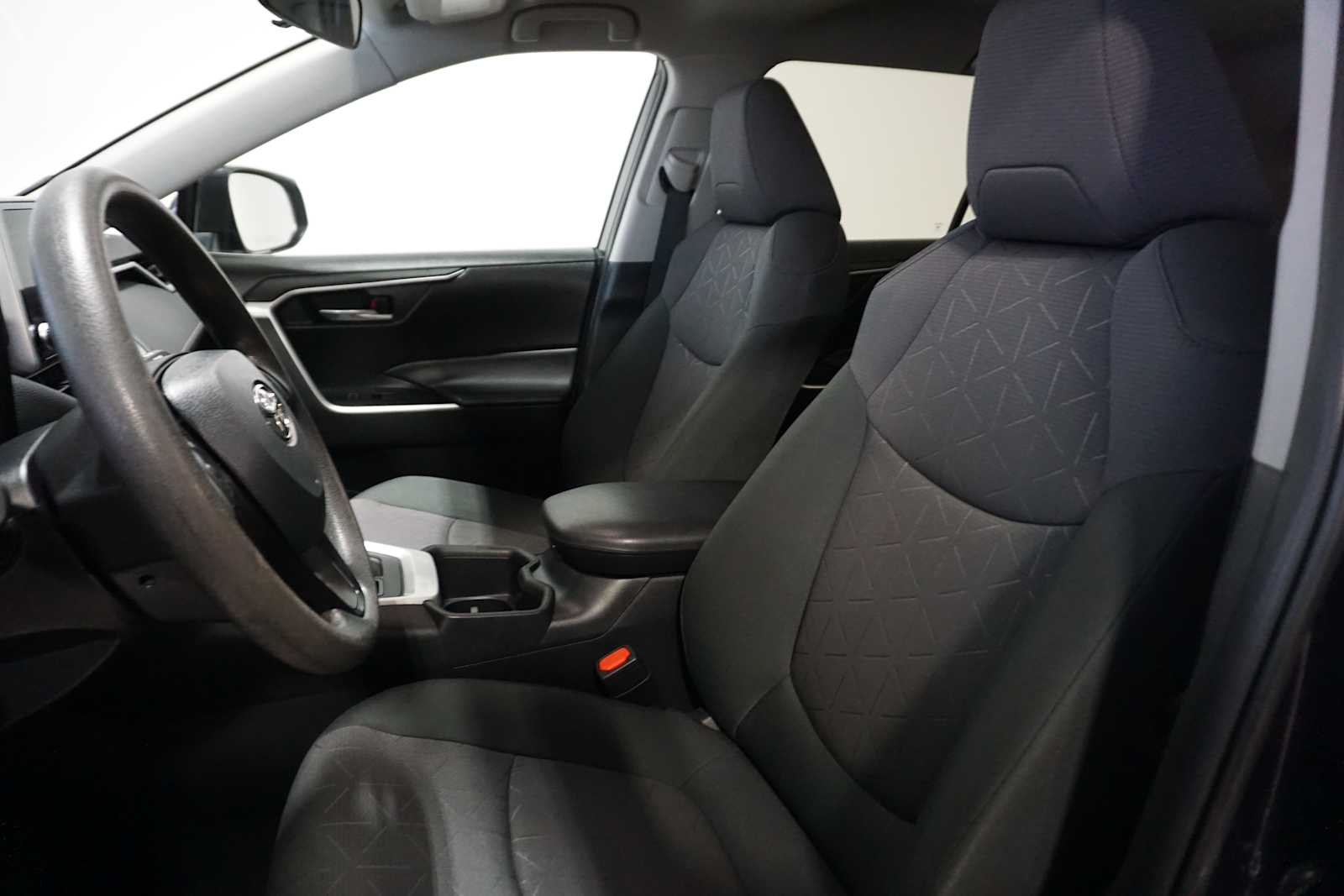 Thumbnail: 2023 Toyota RAV4 - 14