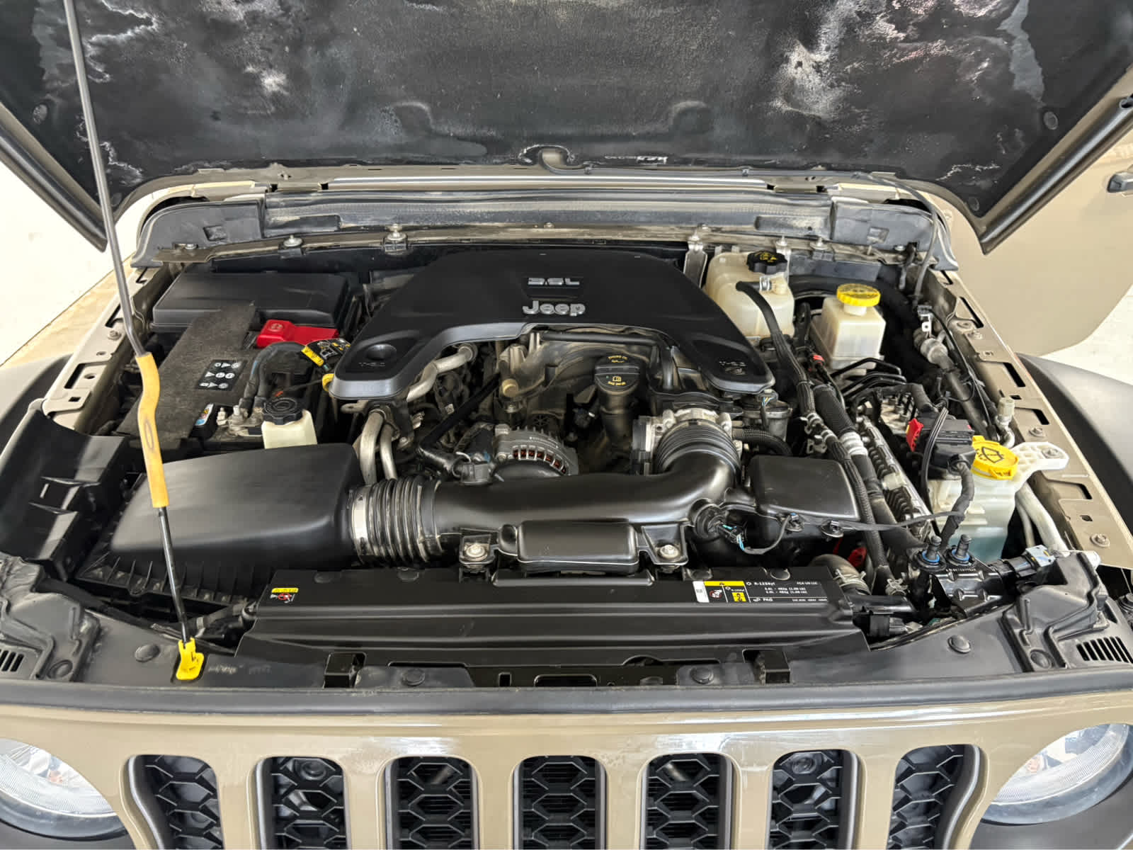 Thumbnail: 2020 Jeep Gladiator - 31