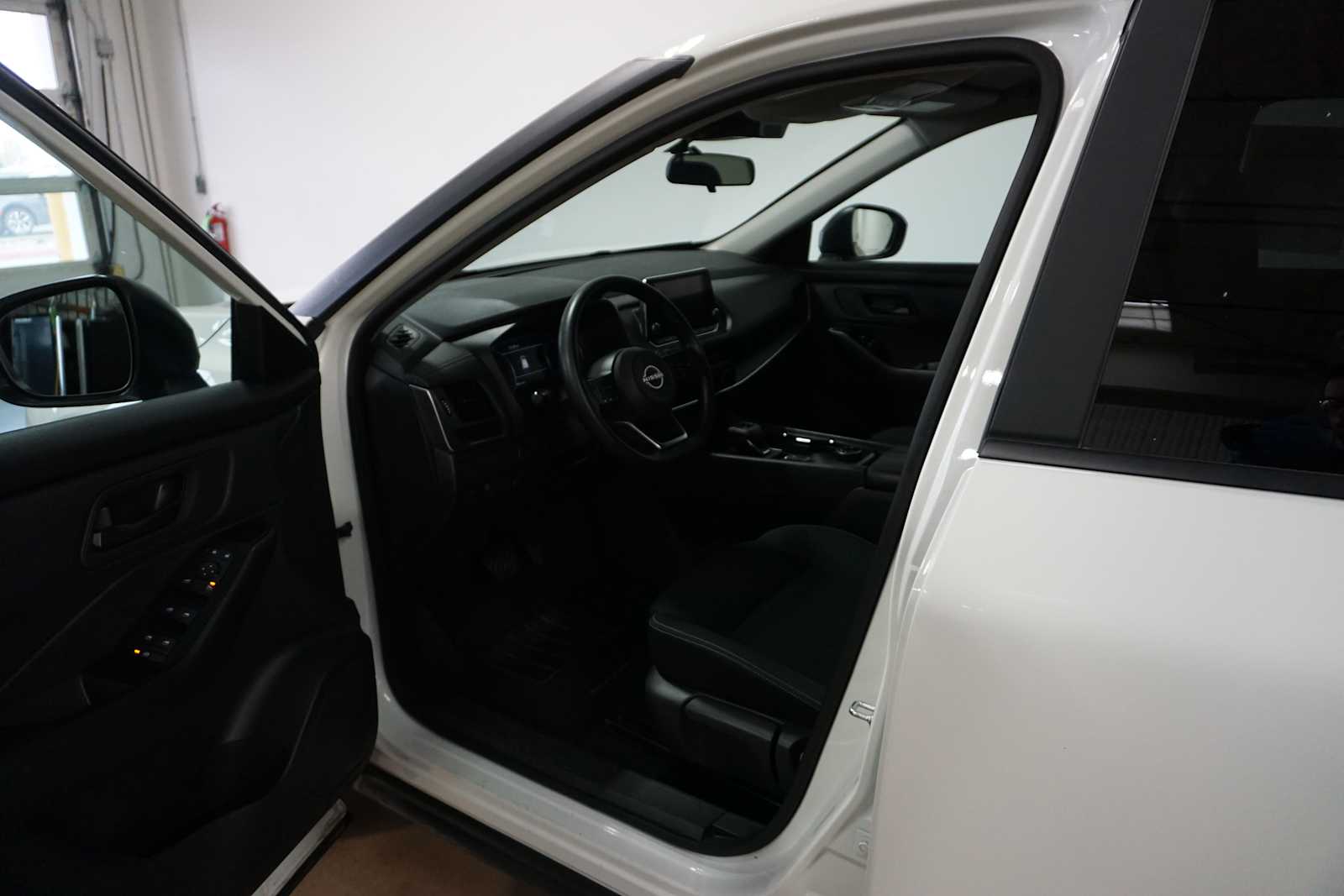 Thumbnail: 2024 Nissan Rogue - 9