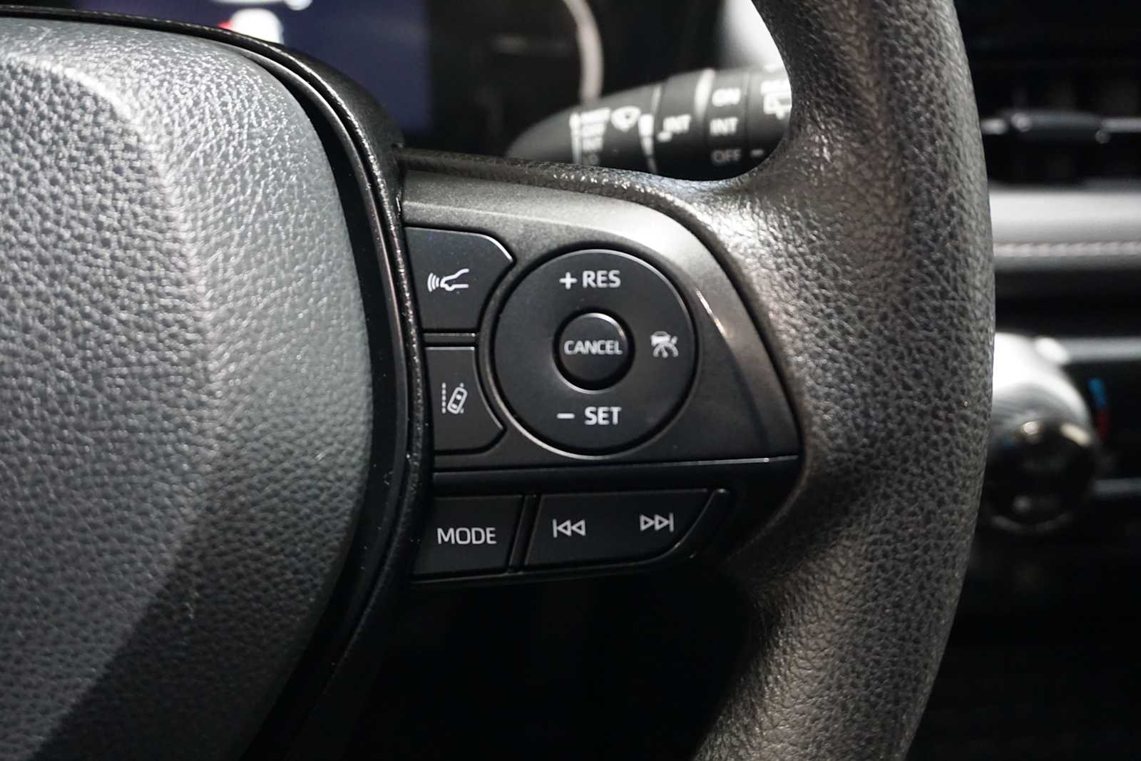 Thumbnail: 2023 Toyota RAV4 - 23