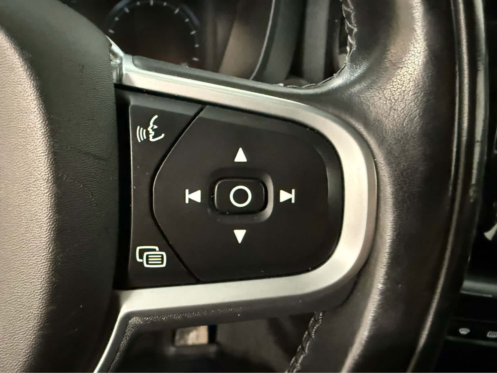 Thumbnail: 2019 Volvo XC60 - 20