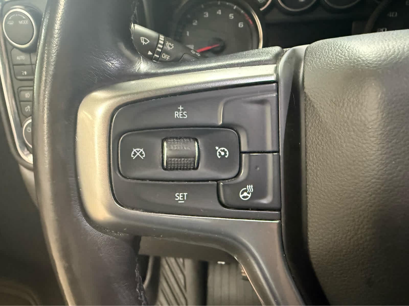 Thumbnail: 2020 Chevrolet Silverado 1500 - 19